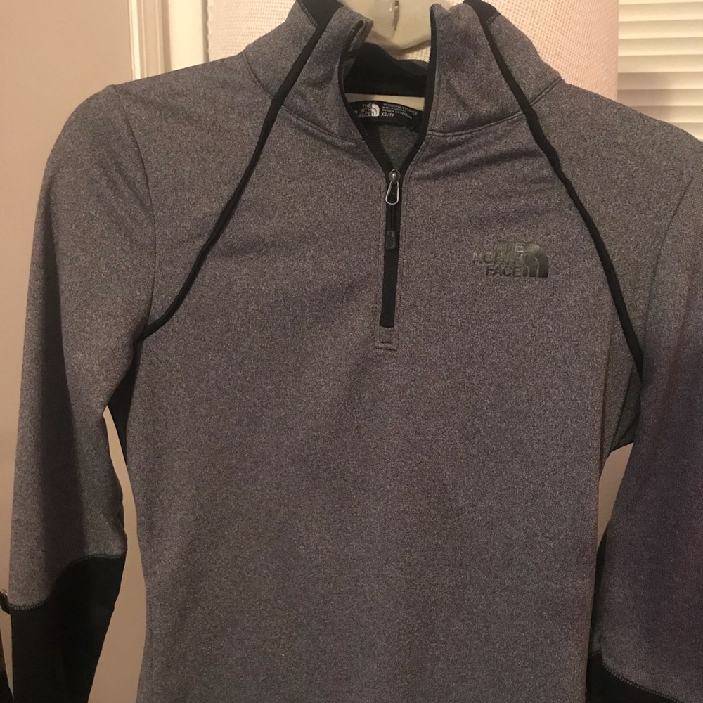 The North Face Tech Glacier quarter zip ☁️
